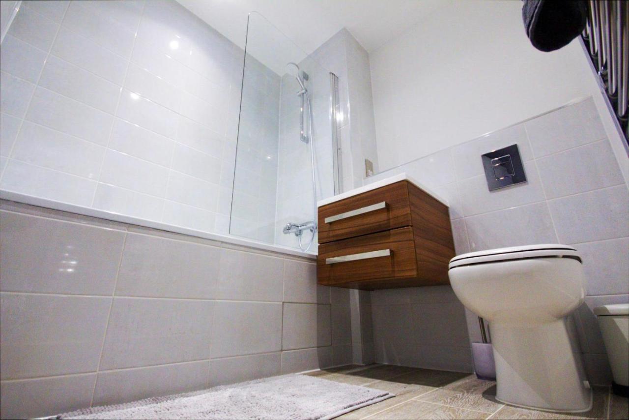 Modern 2 Bed Apartment With Central Location Birmingham Exterior foto